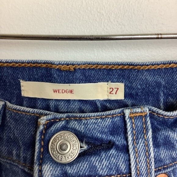 LEVI’S WEDGIE RAW HEM DISTRESSED JEANS 27 - Picture 7 of 11